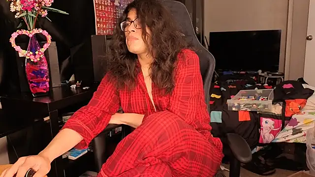 ShinyCherub online show from 03.20.25