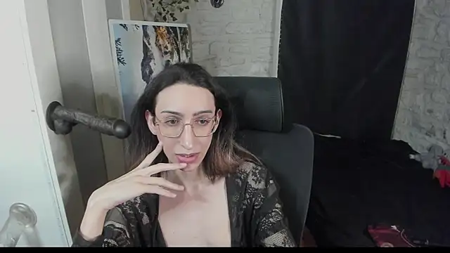 Snapshot of Mayala__ chatting on 03.09.25 Mayala online show from 03.09.25