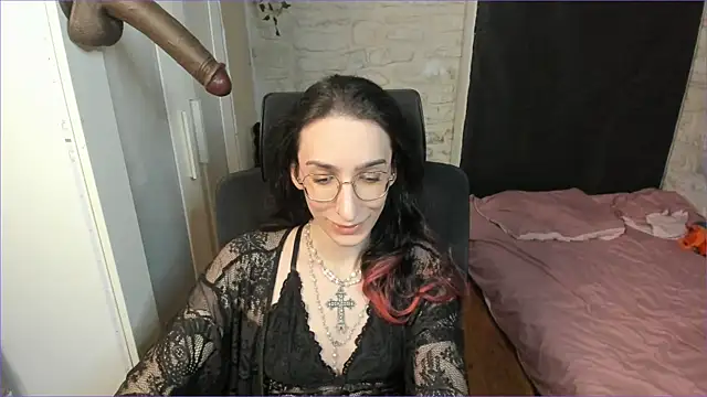 Snapshot of Mayala__ chatting on 10.02.25 Mayala online show from 10.02.25