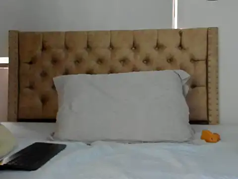 Snapshot of KeryHillson chatting on 09.15.25 KeryHillson online show from 09.15.25