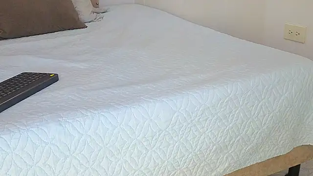 Snapshot of KeryHillson chatting on 11.07.25 KeryHillson online show from 11.07.25