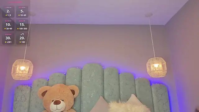 Snapshot of mia_slutty_ chatting on 11.22.25 mia slutty online show from 11.22.25