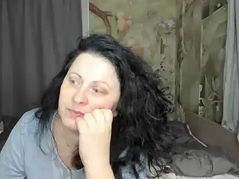 Snapshot of Lillian2 chatting on 01.31.26 Lillian2 online show from 01.31.26