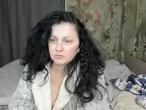 Lillian2 online show from 04.08.26
