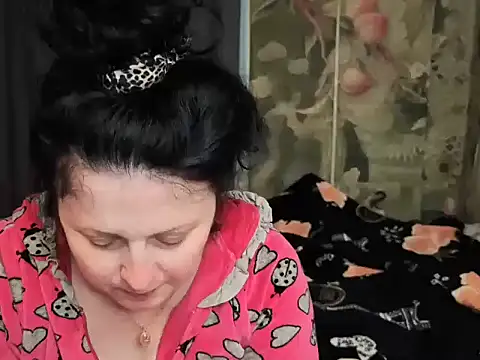 Lillian2 online show from 06.18.26