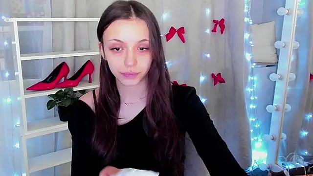 Snapshot of MipsyMipson chatting on 01.05.25 MipsyMipson online show from 01.05.25