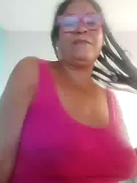 Snapshot of Delicy1 chatting on 01.10.25 Delicy1 online show from 01.10.25