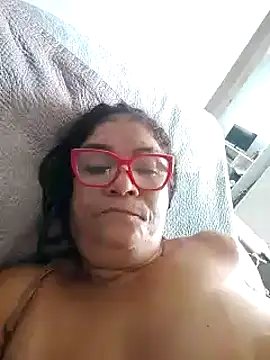 Snapshot of Delicy1 chatting on 01.16.25 Delicy1 online show from 01.16.25