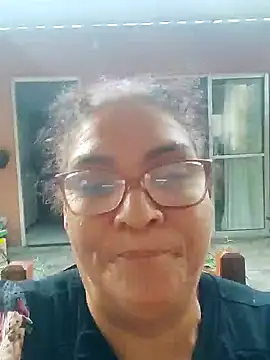 Snapshot of Delicy1 chatting on 01.25.25 Delicy1 online show from 01.25.25