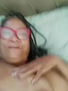 Snapshot of Delicy1 chatting on 02.06.25 Delicy1 online show from 02.06.25