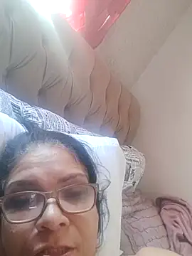 Snapshot of Delicy1 chatting on 02.15.26 Delicy1 online show from 02.15.26