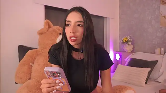 Snapshot of LillyThompson chatting on 07.14.26 LillyThompson online show from 07.14.26