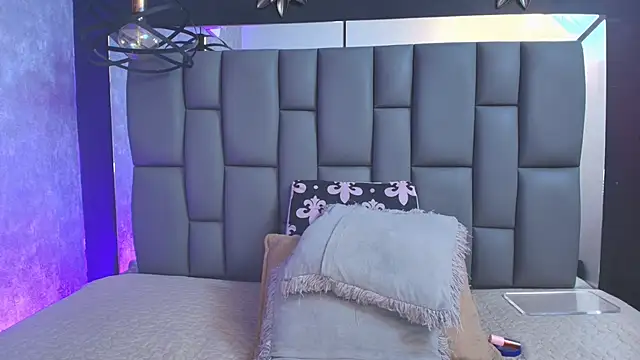  MiaBrown  online show from 09.15.25