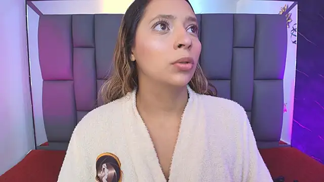 Snapshot of _MiaBrown_ chatting on 02.18.26 MiaBrown online show from 02.18.26