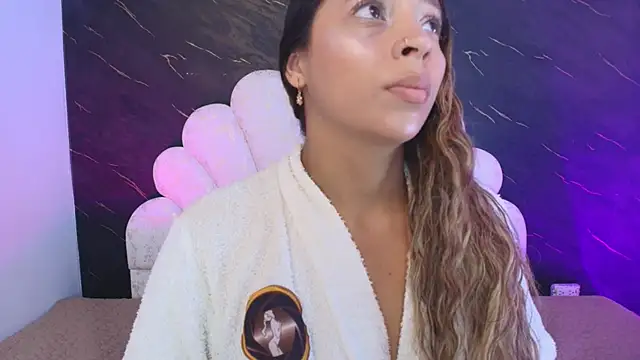 Snapshot of _MiaBrown_ chatting on 06.16.26 MiaBrown online show from 06.16.26