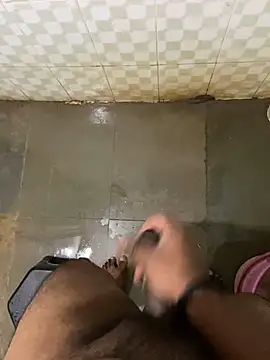 Snapshot of Honeydick7 chatting on 12.05.24 Honeydick7 online show from 12.05.24