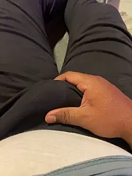 Snapshot of Honeydick7 chatting on 03.15.25 Honeydick7 online show from 03.15.25