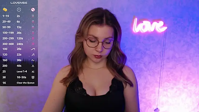 Leah Reed online show from 02.25.25