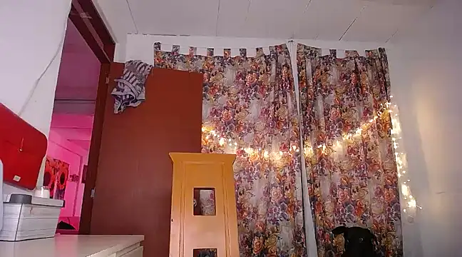 yselahot online show from 02.19.25