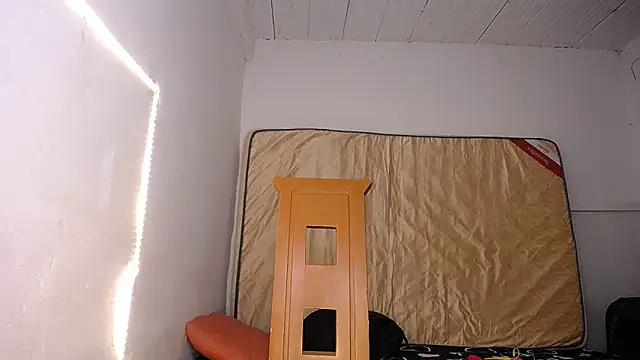 yselahot online show from 10.25.25