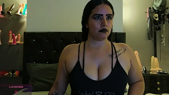 Snapshot of MariaGaitan chatting on 02.16.26 MariaGaitan online show from 02.16.26