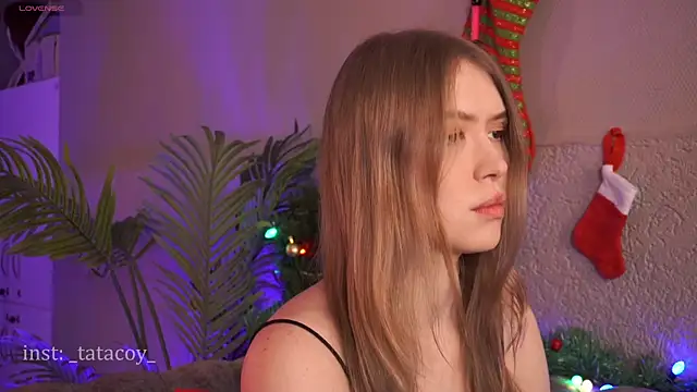 Snapshot of TataCoy chatting on 01.10.25 TataCoy online show from 01.10.25