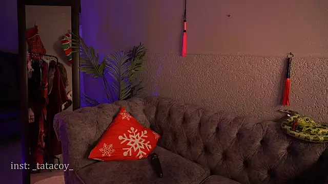 Snapshot of TataCoy chatting on 01.18.25 TataCoy online show from 01.18.25