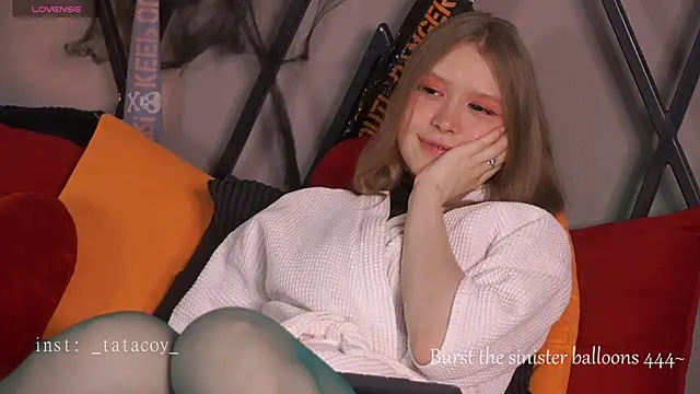 Snapshot of TataCoy chatting on 11.01.25 TataCoy online show from 11.01.25