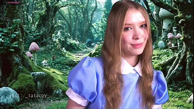 Snapshot of TataCoy chatting on 11.23.25 TataCoy online show from 11.23.25