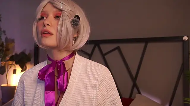 Snapshot of TataCoy chatting on 12.05.25 TataCoy online show from 12.05.25