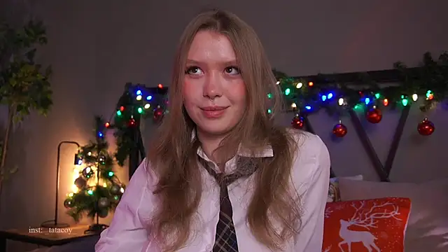 Snapshot of TataCoy chatting on 12.22.25 TataCoy online show from 12.22.25