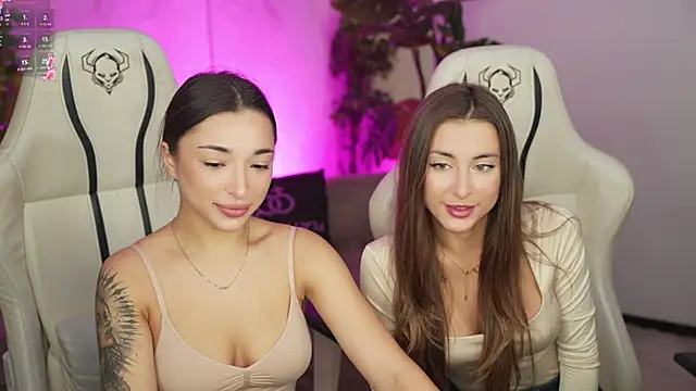 Snapshot of Jasmine_Flow chatting on 10.24.25 Jasmine Flow online show from 10.24.25