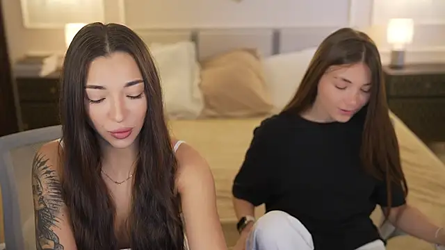 Snapshot of Jasmine_Flow chatting on 11.01.25 Jasmine Flow online show from 11.01.25