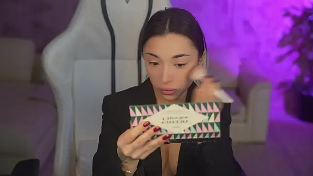 Snapshot of Jasmine_Flow chatting on 11.17.25 Jasmine Flow online show from 11.17.25