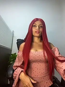 Snapshot of Tiffanysurez_ chatting on 06.30.26 Tiffanysurez online show from 06.30.26