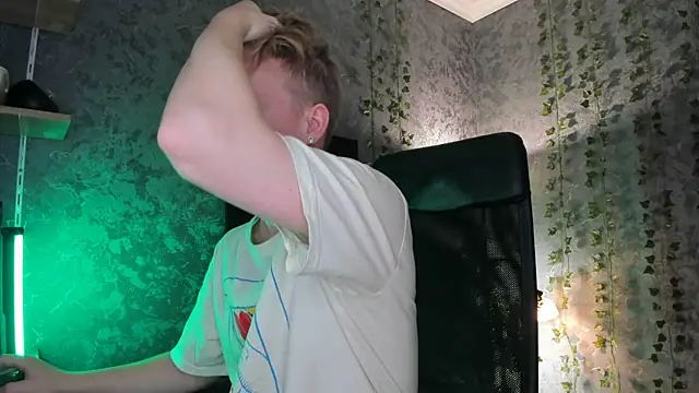 AlexxSweet online show from 11.27.25