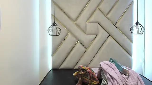 nalalye cruzz  online show from 03.12.25