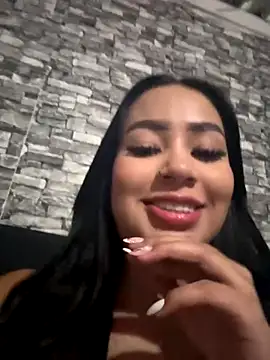 Luisa Fernandaa online show from 10.19.25