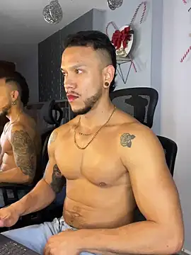 ARON TAYLER01 online show from 12.27.24