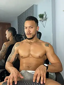 ARON TAYLER01 online show from 02.01.25