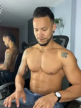 ARON TAYLER01 online show from 03.05.25