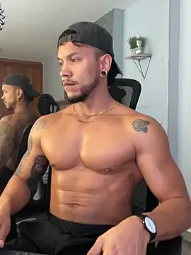 ARON TAYLER01 online show from 03.12.25