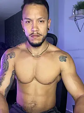 ARON TAYLER01 online show from 10.04.25