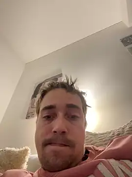 SweetBoy32 online show from 12.16.24