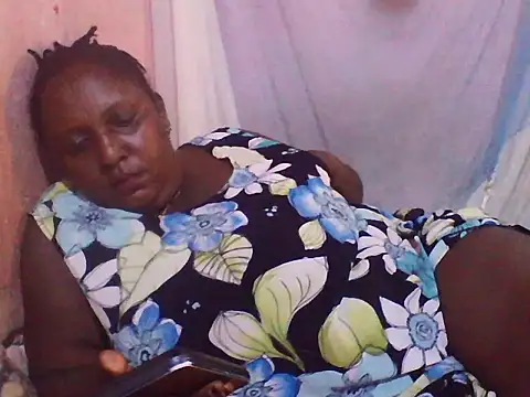 Snapshot of big_clits chatting on 01.09.26 big clits online show from 01.09.26