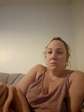 Wisie Cutie online show from 01.08.25