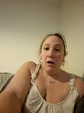 Wisie Cutie online show from 01.19.25