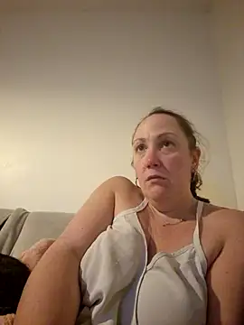 Wisie Cutie online show from 03.17.25