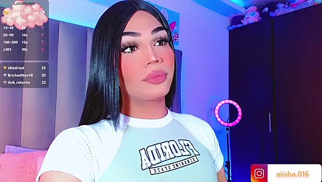 Snapshot of AiishaRose chatting on 01.22.25 AiishaRose online show from 01.22.25