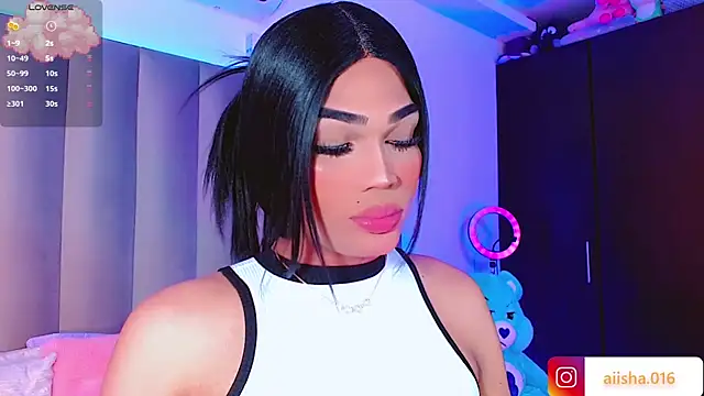 Snapshot of AiishaRose chatting on 02.22.25 AiishaRose online show from 02.22.25